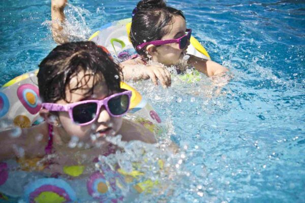 nuoto-bambini-benefici