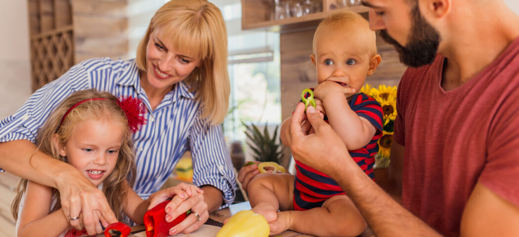 Bambini a tavola: come gestire i capricci e i rifiuti