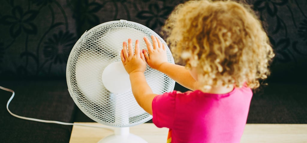 Colpo di calore nei bambini: come riconoscerlo, prevenirlo e gestirlo in vacanza